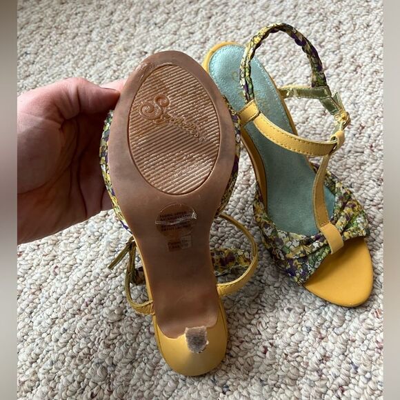 Anthropologie | Seychelles vintage style heels with botanical silk | size 6 - Picture 4 of 7